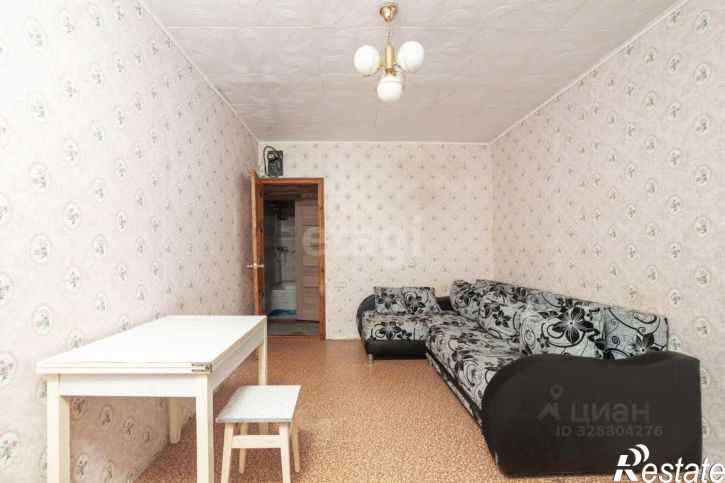2-комн квартира улица Конституции, 32,  д. 32
