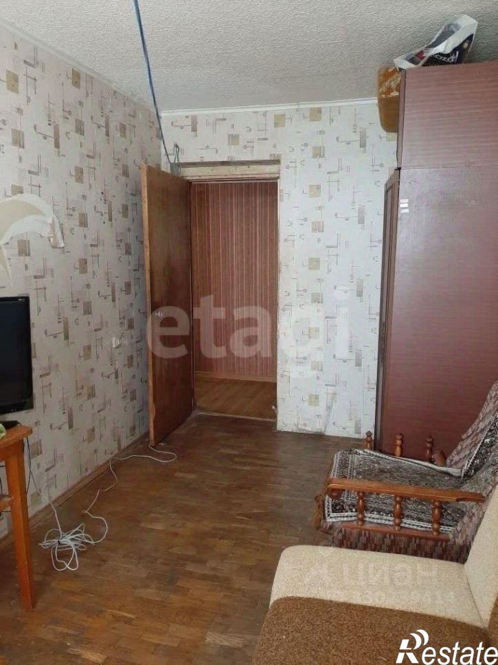 2-комн квартира улица 60-летия Октября, 24,  д. 24