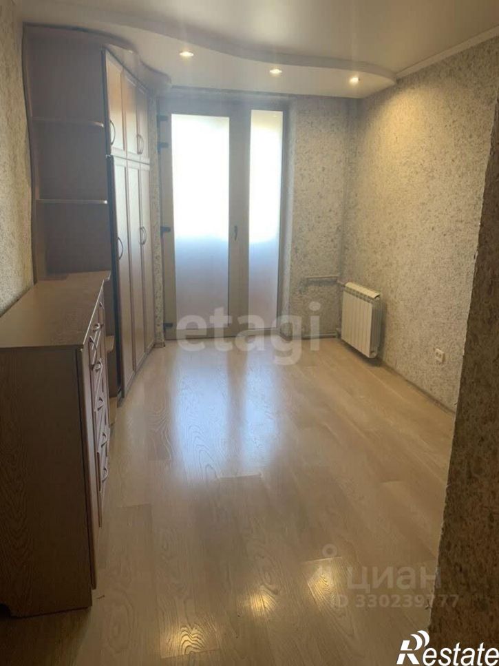 4-комн квартира проспект Победы, 62,  д. 62