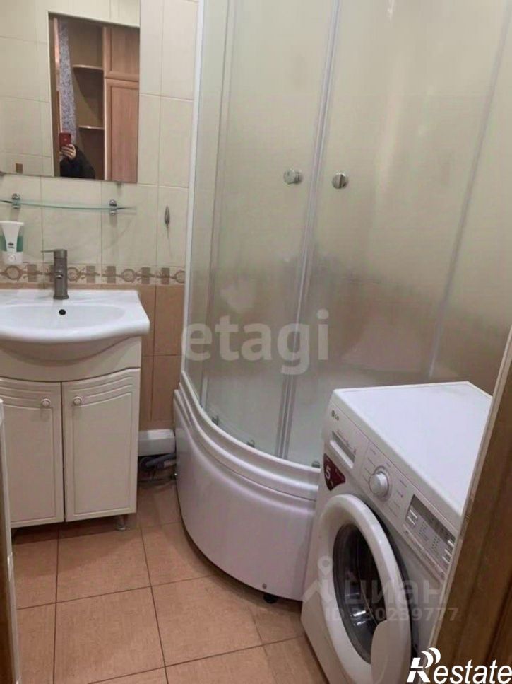 4-комн квартира проспект Победы, 62,  д. 62