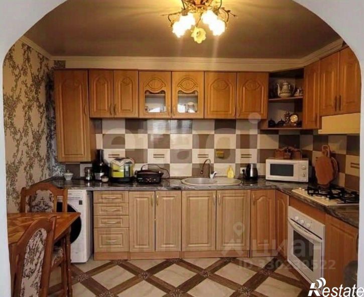 3-комн квартира ул Серова, 80,  д. 80