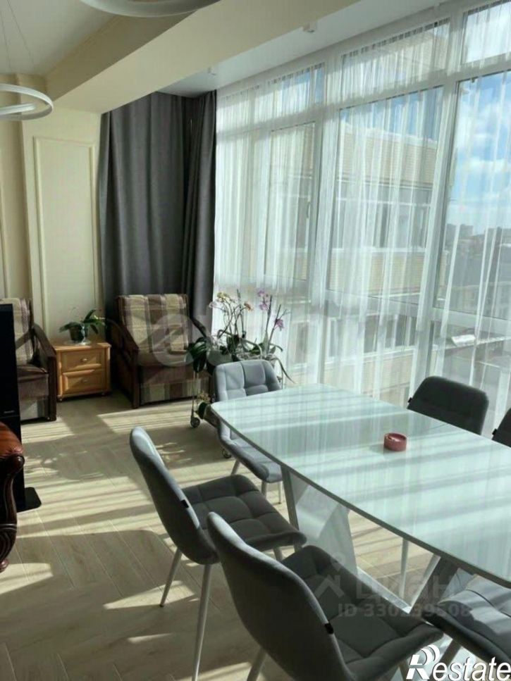 2-комн квартира пр-кт Победы, 53,  д. 53