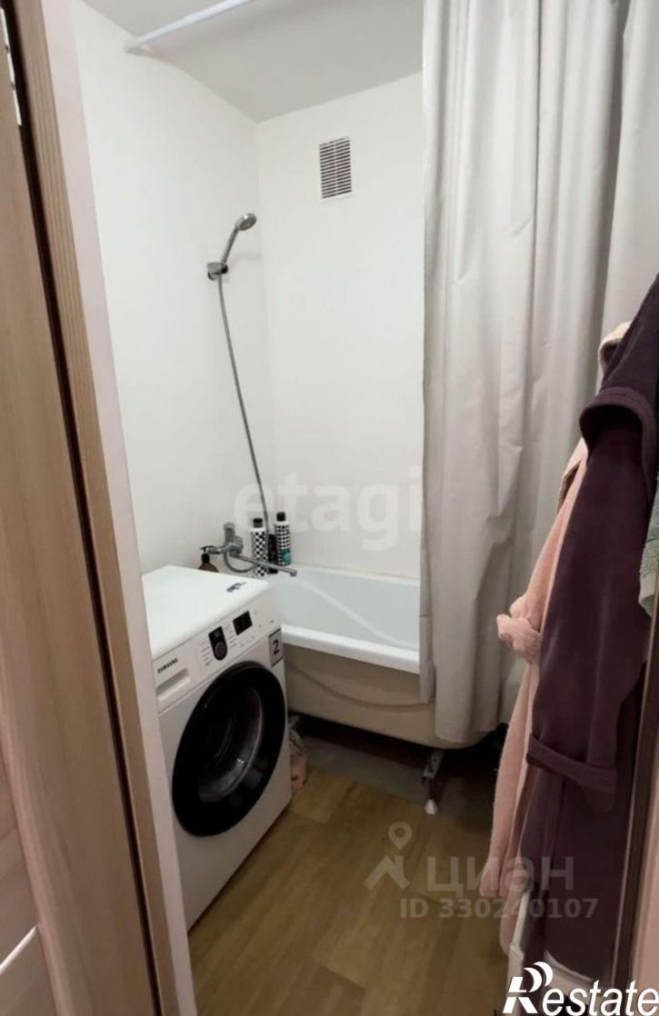 3-комн квартира проспект Победы, 85,  д. 85