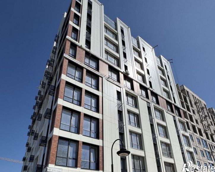 2-комн квартира проспект Победы, 4,  д. 4