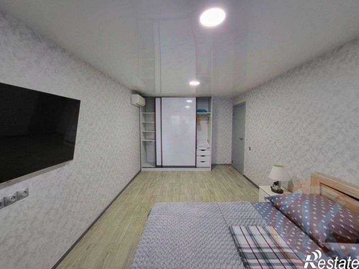 3-комн квартира пр-кт Победы, 33,  д. 33