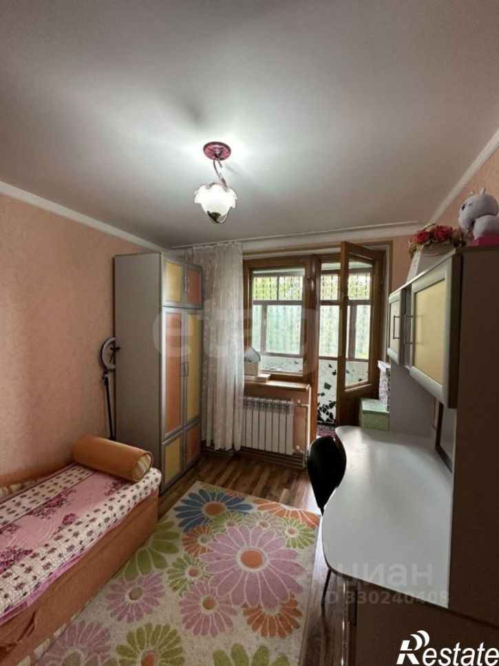 4-комн квартира ул им.60-летия ВЛКСМ, 28,  д. 28