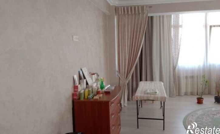 4-комн квартира пр-кт Победы, 53,  д. 53