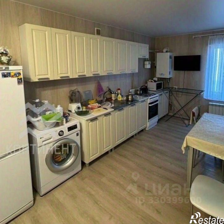 4-комн квартира ул им.Конституции, 3,  д. 3