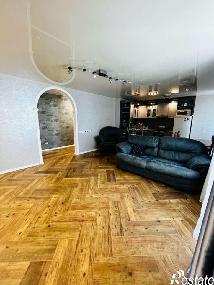 4-комн квартира улица Чапаева, 47,  д. 47