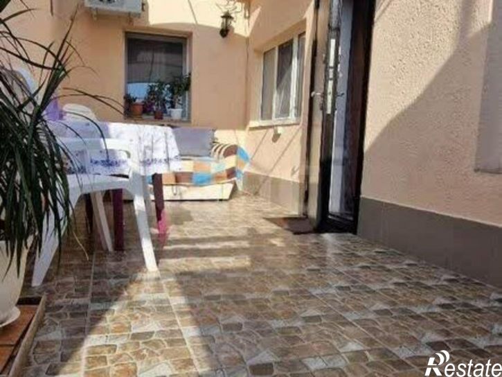3-комн квартира ул Толстого, 8,  д. 8