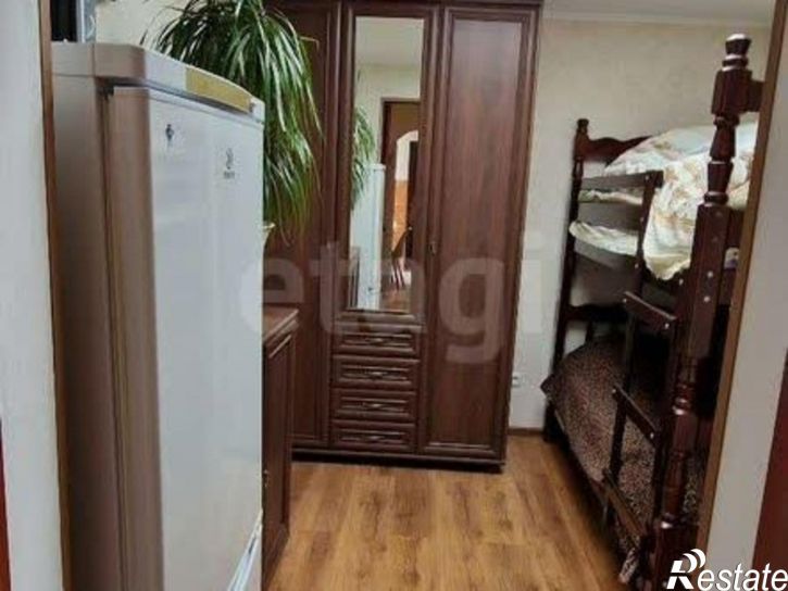 3-комн квартира ул Толстого, 8,  д. 8