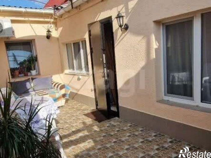 3-комн квартира ул Толстого, 8,  д. 8