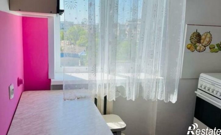 3-комн квартира пр-кт Победы, 25,  д. 25