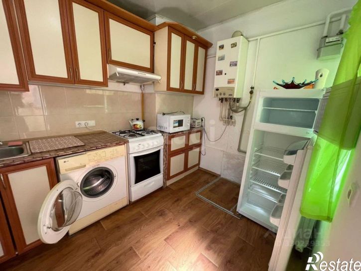 2-комн квартира Средняя улица, 20,  д. 20
