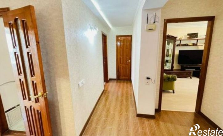 3-комн квартира проспект Победы, 30,  д. 30
