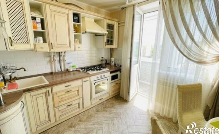 3-комн квартира проспект Победы, 30,  д. 30