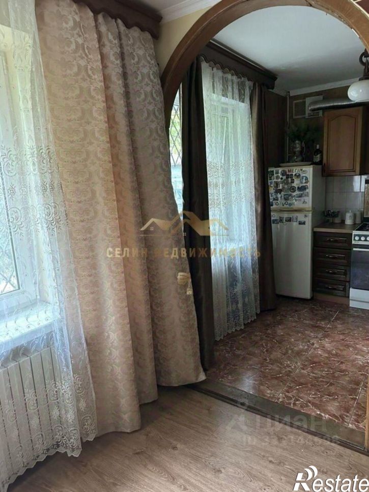 4-комн квартира улица Демышева, 156,  д. 156