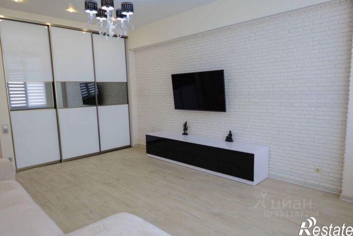 2-комн квартира улица Полупанова, 27Ж,  д. 27Ж