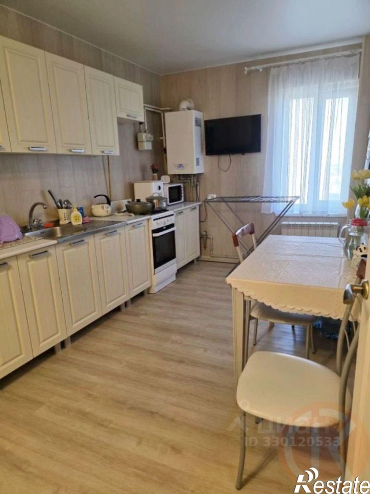 4-комн квартира ул им.Конституции, 3а,  д. 3а