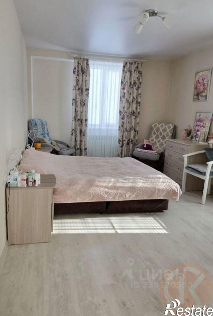 4-комн квартира ул им.Конституции, 3а,  д. 3а