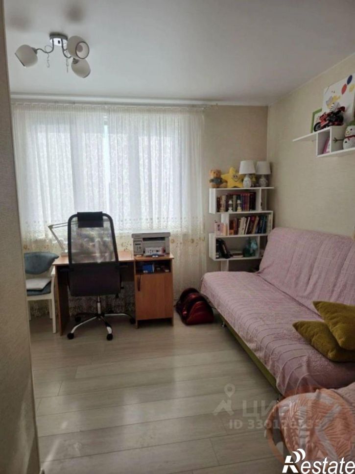 4-комн квартира ул им.Конституции, 3а,  д. 3а