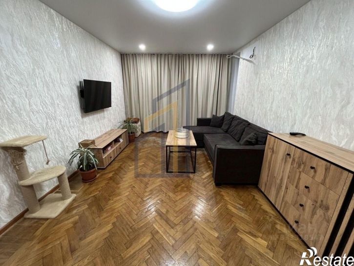 3-комн квартира улица 60-летия Октября, 28,  д. 28