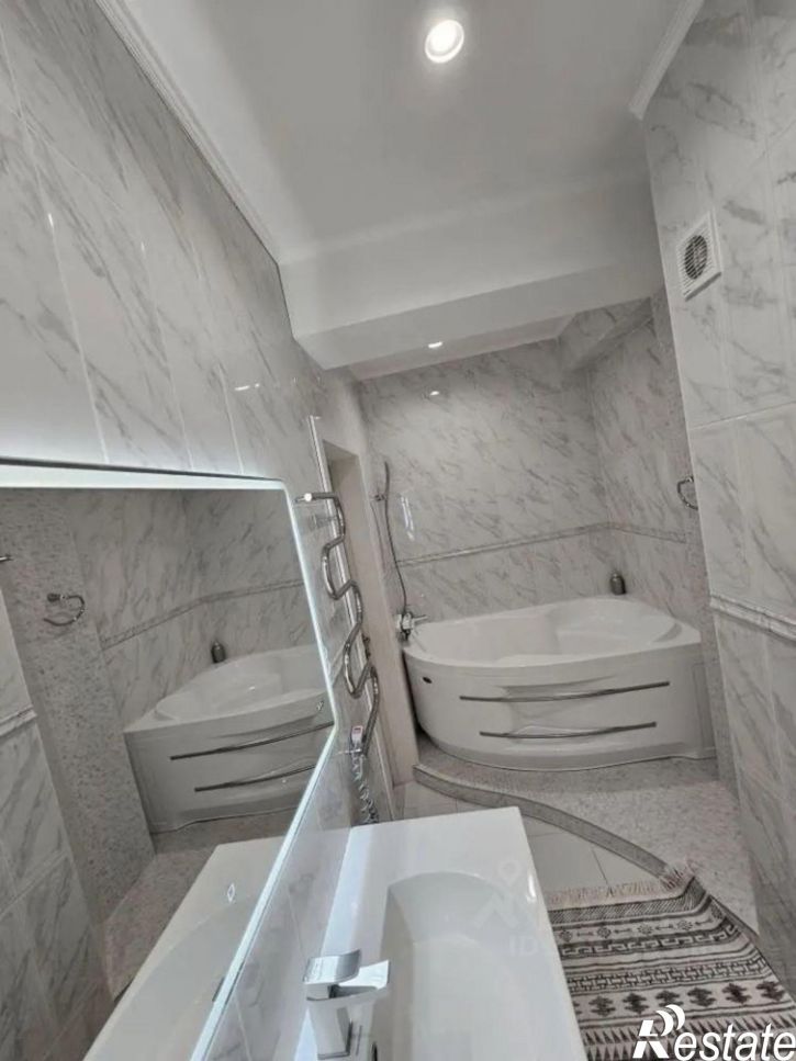2-комн квартира пр-кт Победы, 38,  д. 38