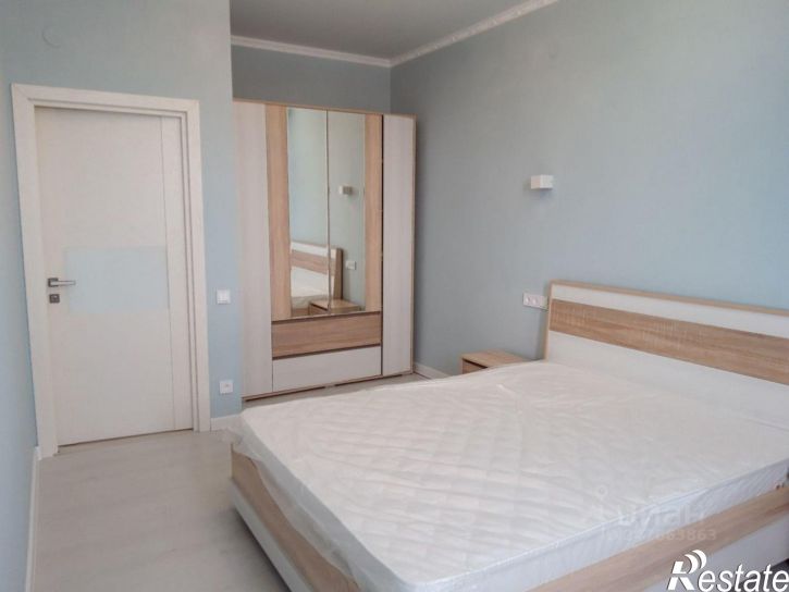 3-комн квартира улица Толстого, 38А,  д. 38А