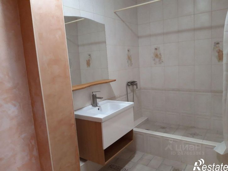 3-комн квартира улица Толстого, 38А,  д. 38А