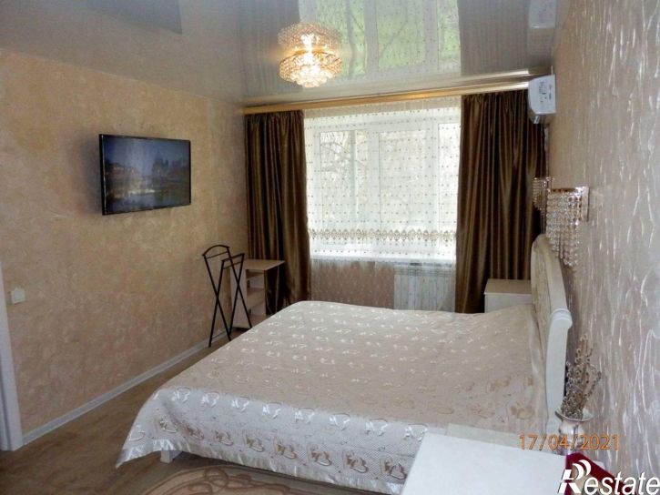 3-комн квартира улица Демышева, 156,  д. 156