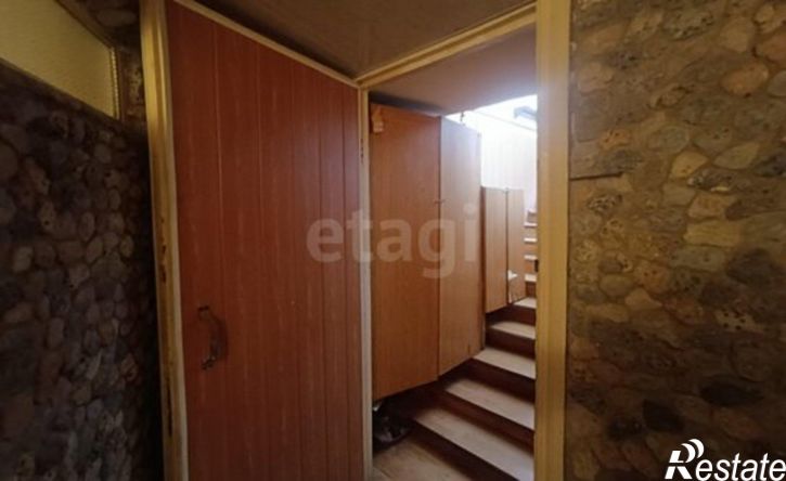 4-комн квартира улица Матвеева, 13,  д. 13