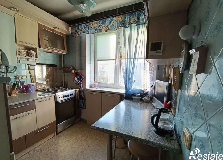 3-комн квартира проспект Победы, 10,  д. 10