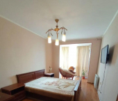 3-комн, 65кв м, этаж 4/5 ул Сырникова, 19