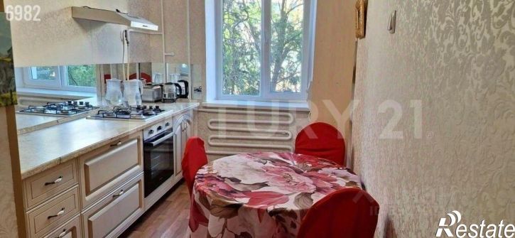3-комн квартира ул Героев-Десантников, 17,  д. 17