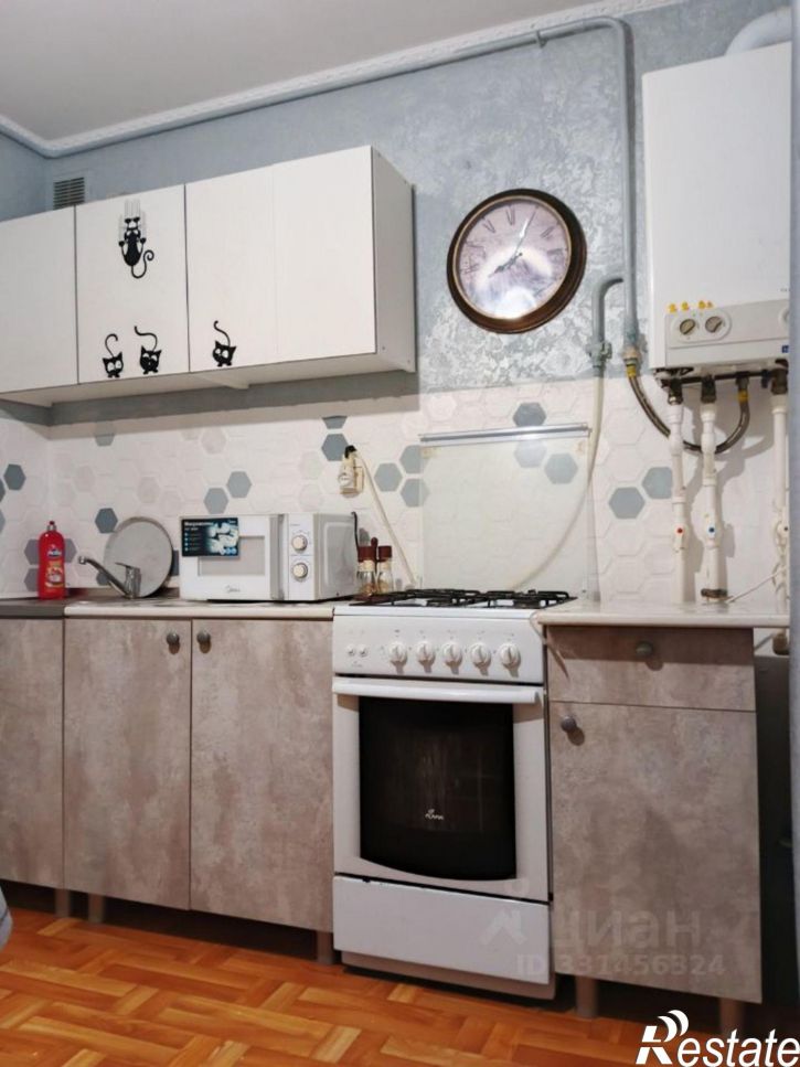 3-комн квартира пр-кт Победы, 83,  д. 83