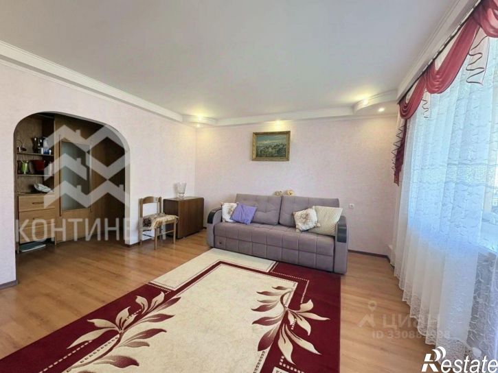 3-комн квартира проспект Победы, 37,  д. 37