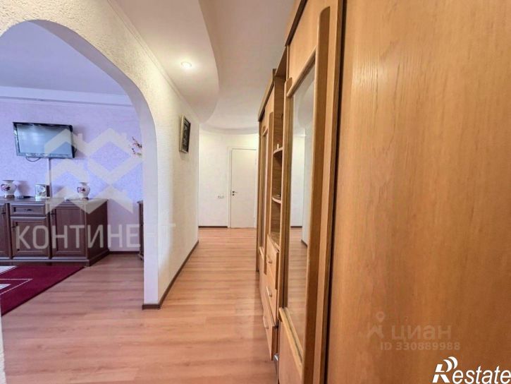 3-комн квартира проспект Победы, 37,  д. 37