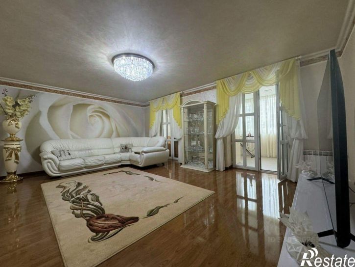 3-комн квартира пр-кт Победы, 63,  д. 63