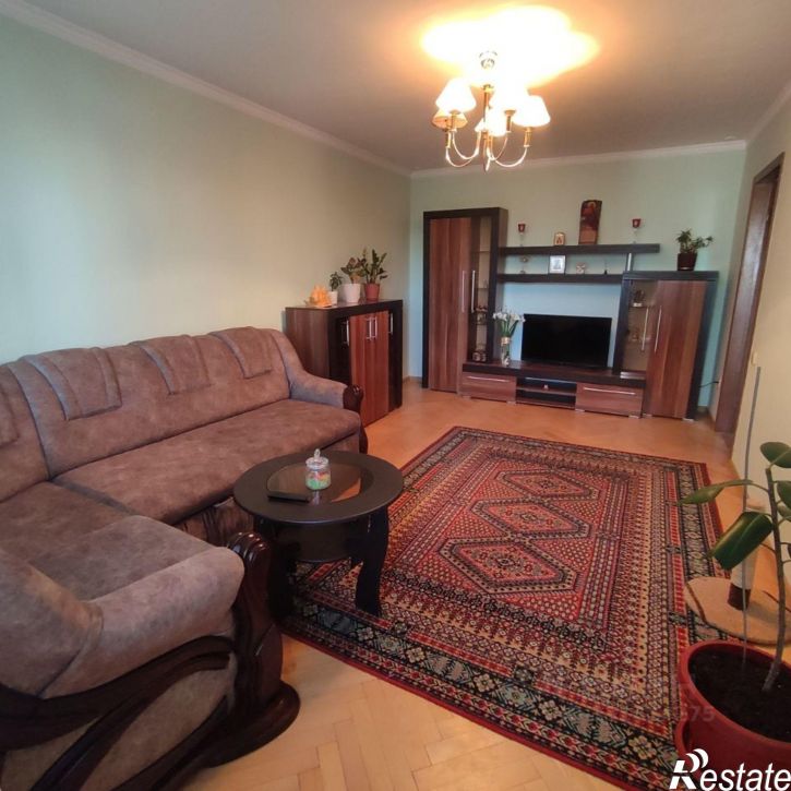 3-комн квартира ул Демышева, 100А,  д. 100А