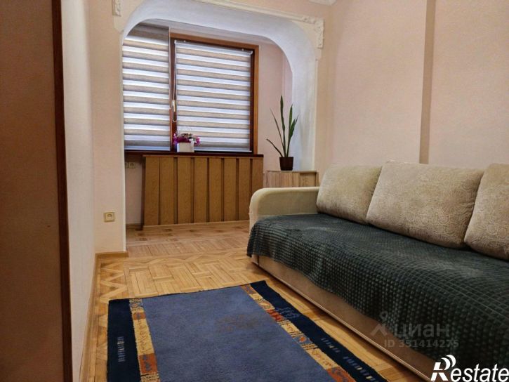 3-комн квартира ул Демышева, 100А,  д. 100А