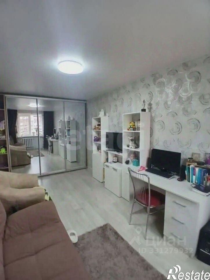 3-комн квартира ул Сырникова, 8,  д. 8