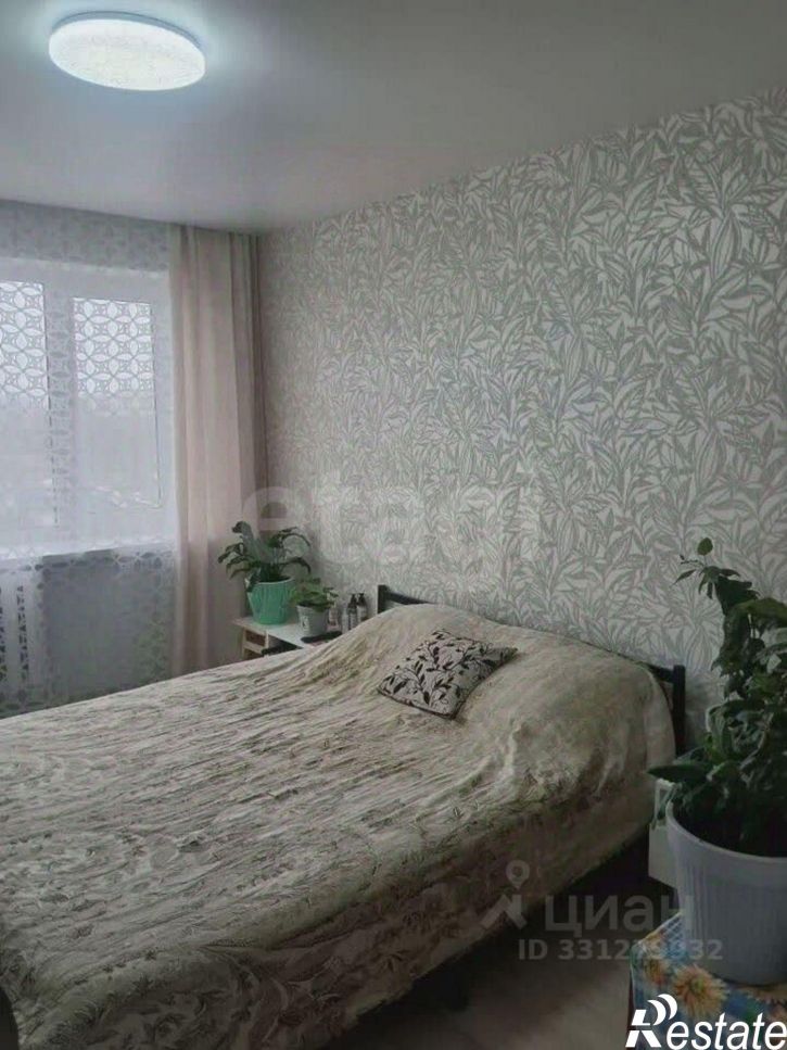 3-комн квартира ул Сырникова, 8,  д. 8