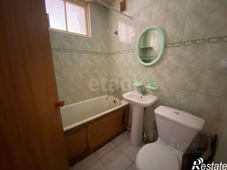 3-комн квартира ул им.Конституции, 27,  д. 27