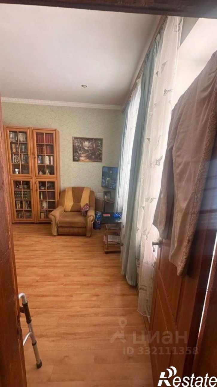 3-комн квартира ул Революции, 64,  д. 64