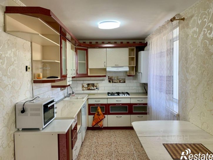 3-комн квартира пр-кт Победы, 63,  д. 63