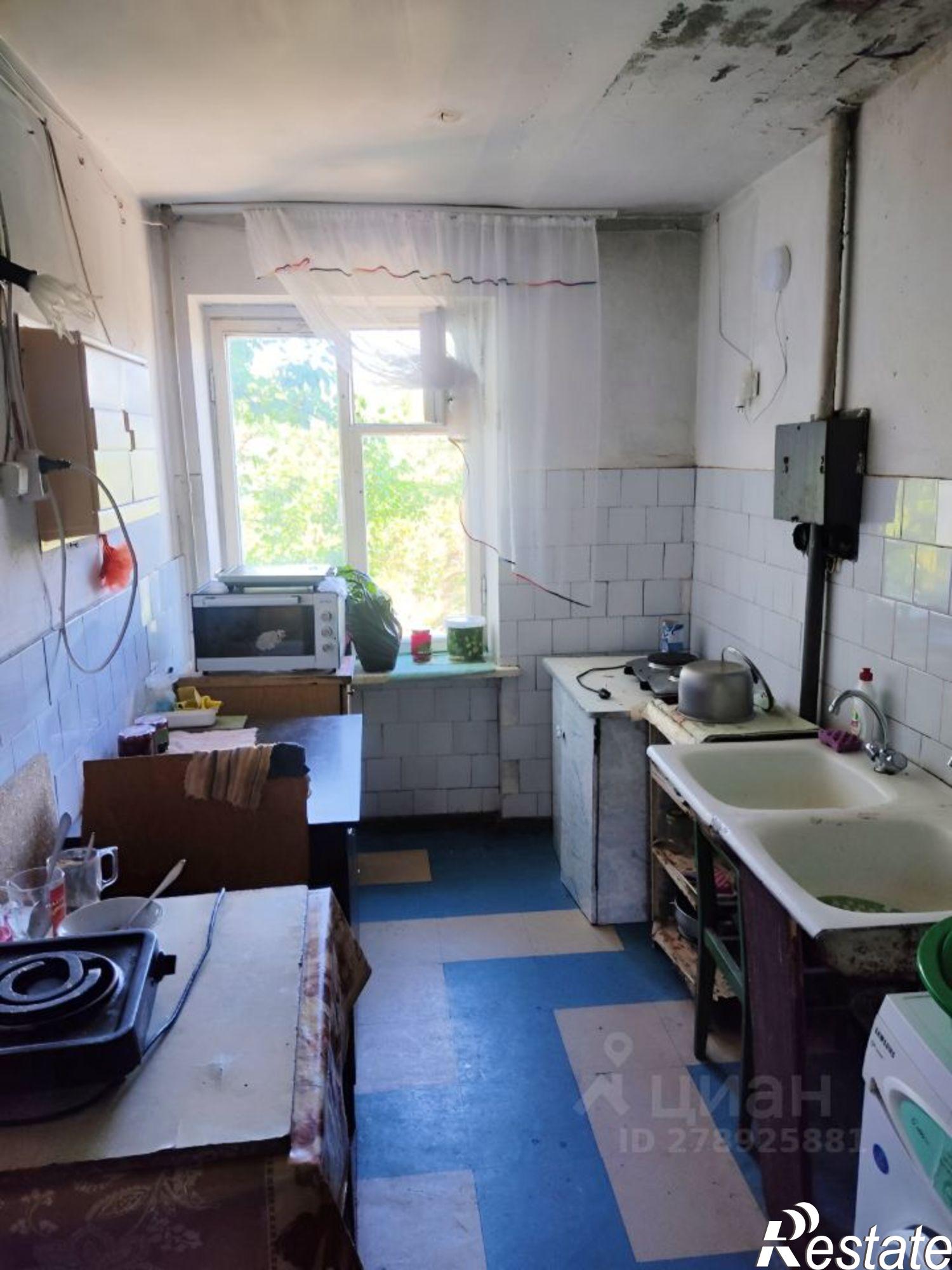 Сдать комнату за 10 000 рублей на ул Сытникова, 10