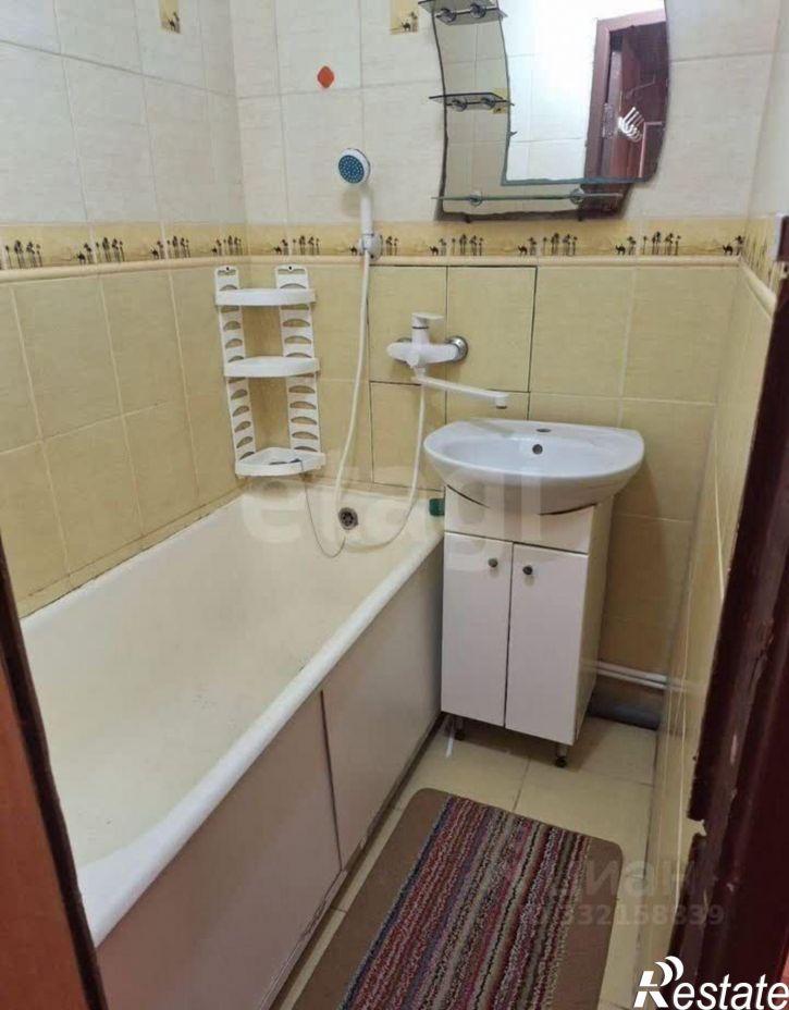 3-комн квартира ул Адмирала Кантура, 1,  д. 1