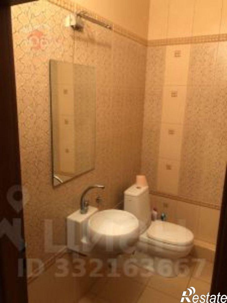 4-комн квартира ул Демышева, 123,  д. 123