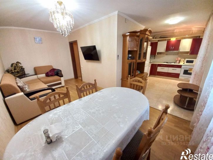 3-комн квартира пр-кт им.В.И.Ленина, 27,  д. 27