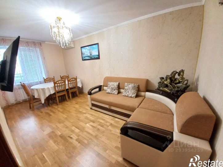 3-комн квартира пр-кт им.В.И.Ленина, 27,  д. 27